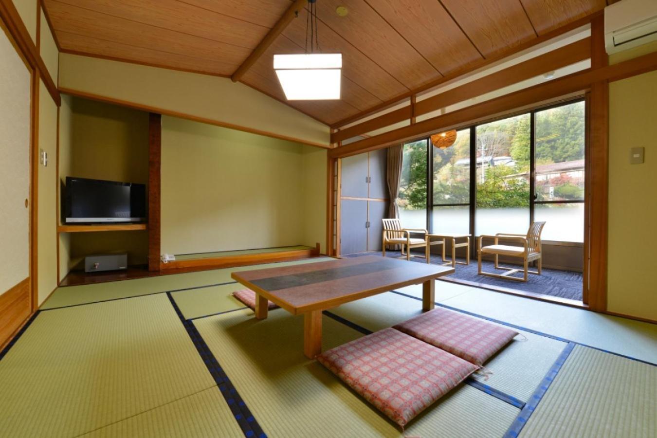 Ooedo Onsen Monogatari Shinshu Kakeyu Hotel Ueda Værelse billede